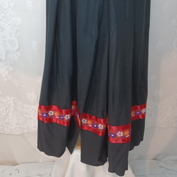 Vintage Handmade Black Red Floral Ribbon Trim Paperbag Waist Midi Folk Skirt L - Picture 3 of 10